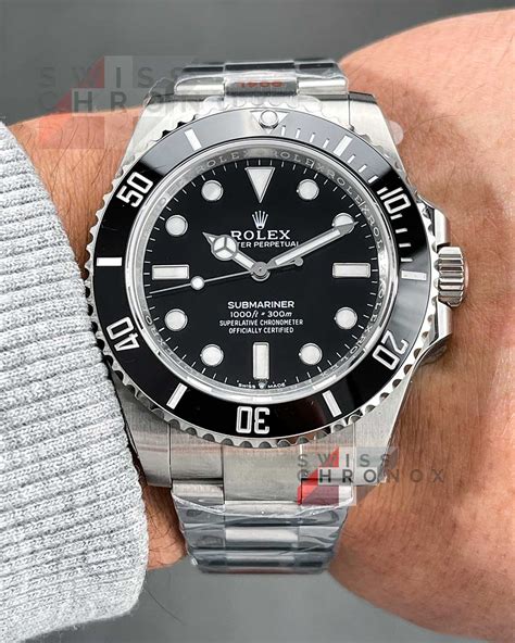 rolex submariner date or no date hodinkee|Rolex Submariner no date discontinued.